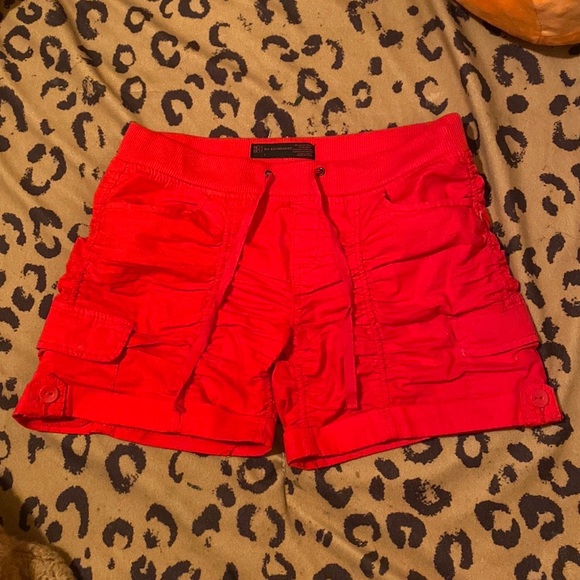 No Boundaries Ruffled Poppin Red shorts - Picture 4 of 5
